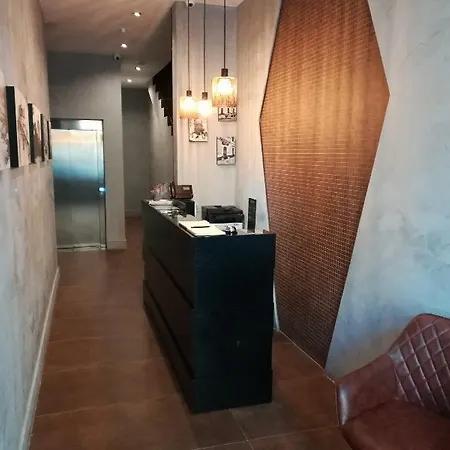 Hotel Quaint