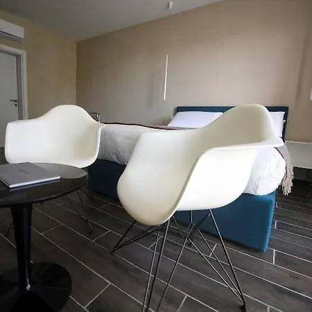 Quaint Hotel 4*